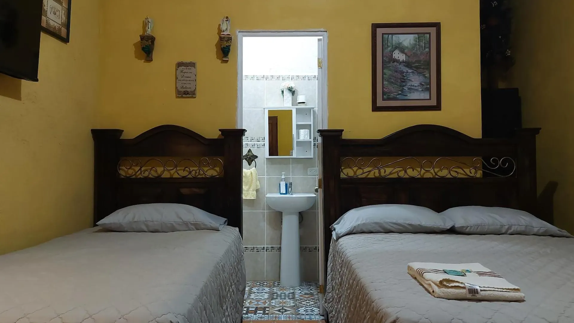 אנטיגואה גואטמלה Hotel Nolasco הונדורס