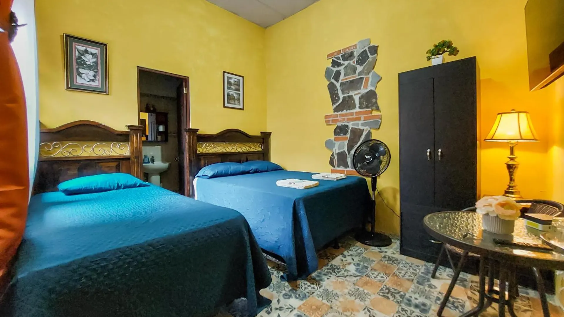 Hotel Nolasco Antigua 0*,